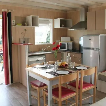 Chateau La Foret Campsite Saint-Julien-des-Landes