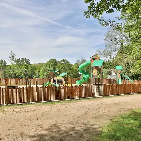 Chateau La Foret Saint-Julien-des-Landes