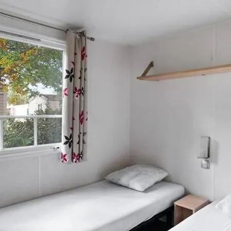 Chateau La Foret Saint-Julien-des-Landes