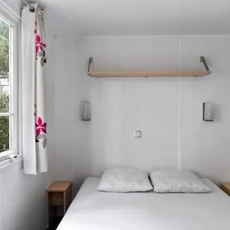 Chateau La Foret Kemping Saint-Julien-des-Landes