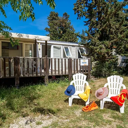 Chateau La Foret * Saint-Julien-des-Landes