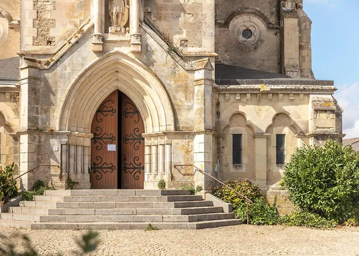 Chateau La Foret Camping *